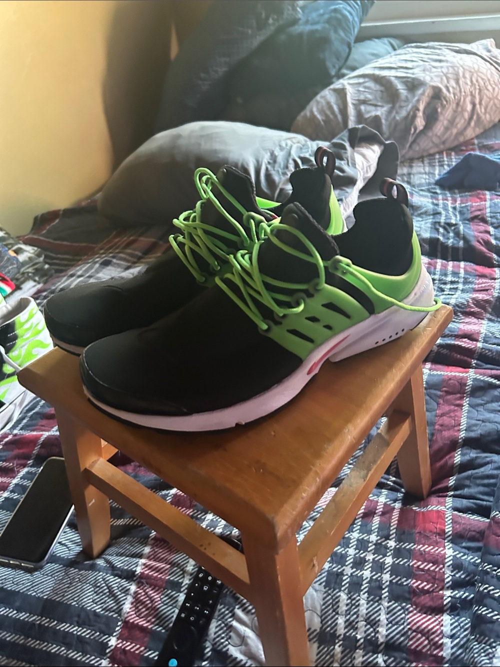 Nike Men's Black Sneakers with Neon Green Accents
